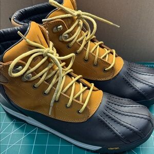 Huckberry waterproof duckboot size 12